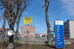 Demo-mit-megafon-ohne-musik-scaled