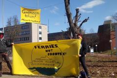 Banner Grenzen Töten - Ferries not Frontex