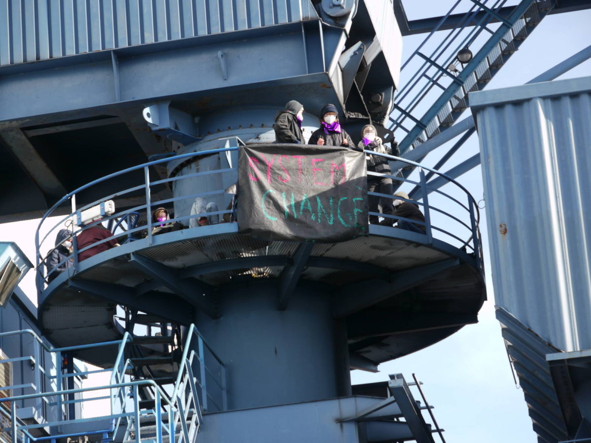 Bremen: FLINTA+ Blockade von SWB-Kraftwerk am 8. März